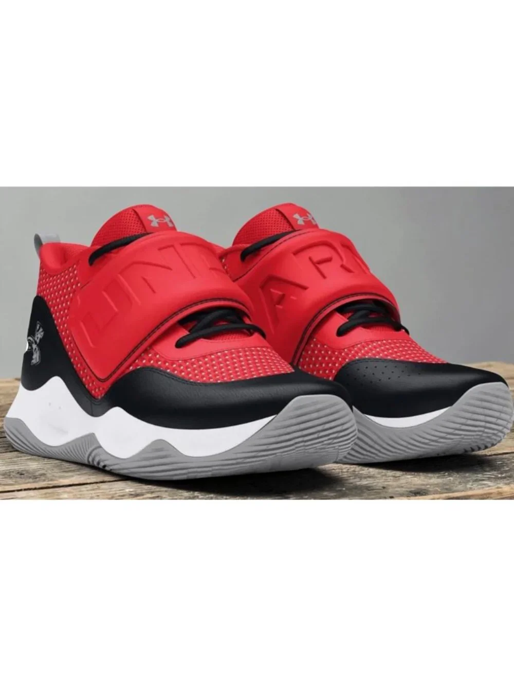 Under Armour bold design